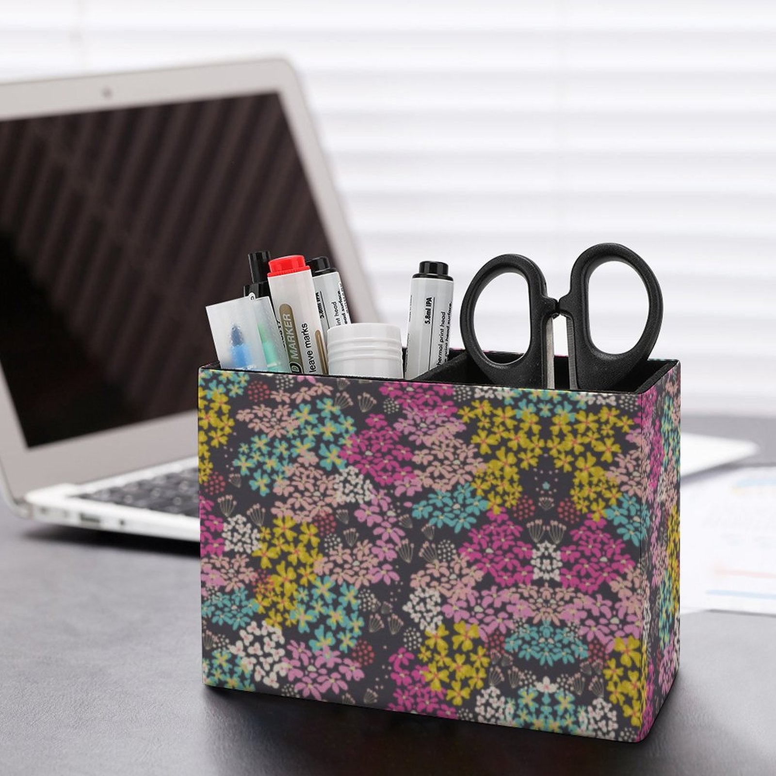 Summer Vibes Pen Stand