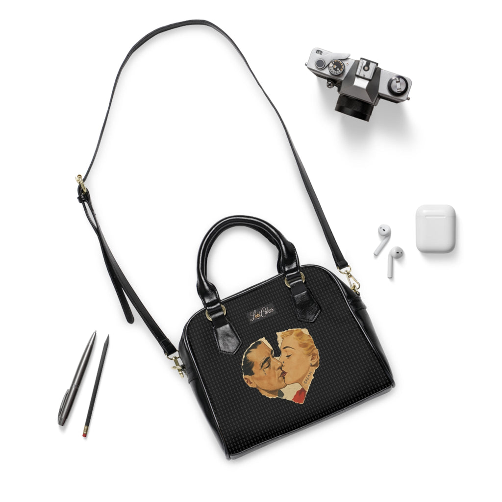 Vintage Romance Shoulder Handbag – Retro Kissing Couple Heart Design